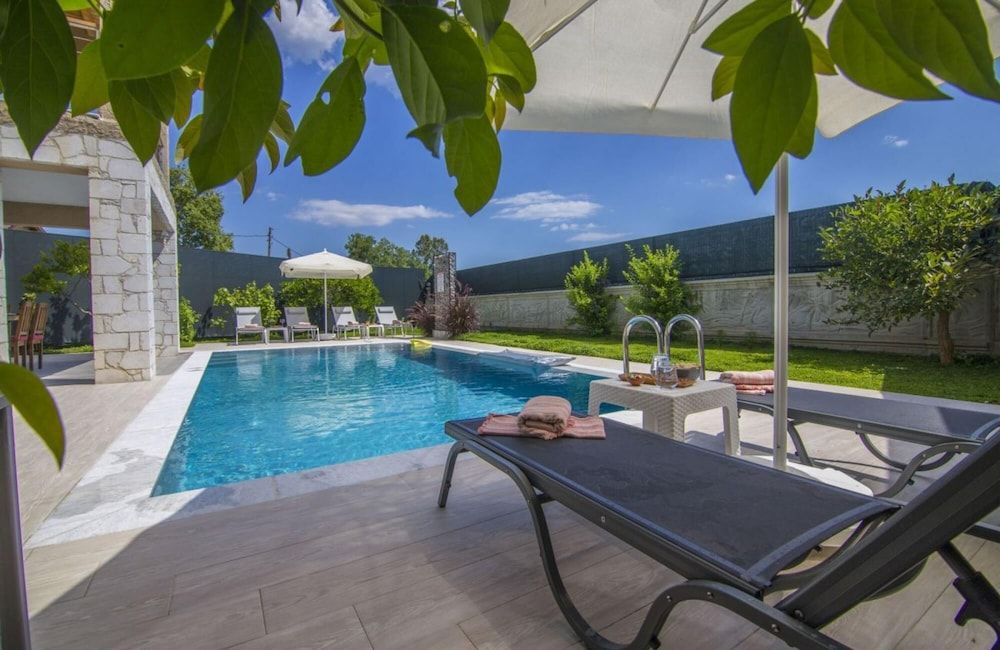 undefined Gorgeous Villa With Private Pool and Jacuzzi in Fethiye 6