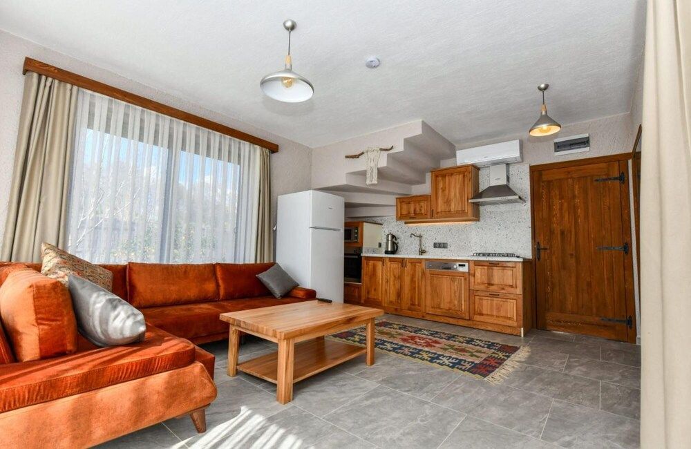 undefined Gorgeous Villa With Private Pool and Jacuzzi in Fethiye 5