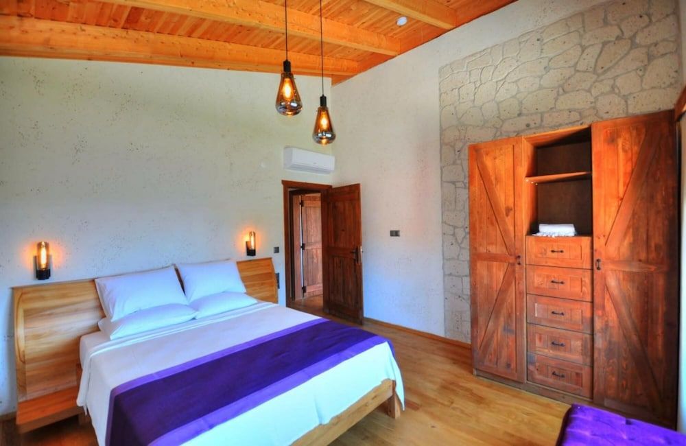 undefined Gorgeous Villa With Private Pool and Jacuzzi in Fethiye 10