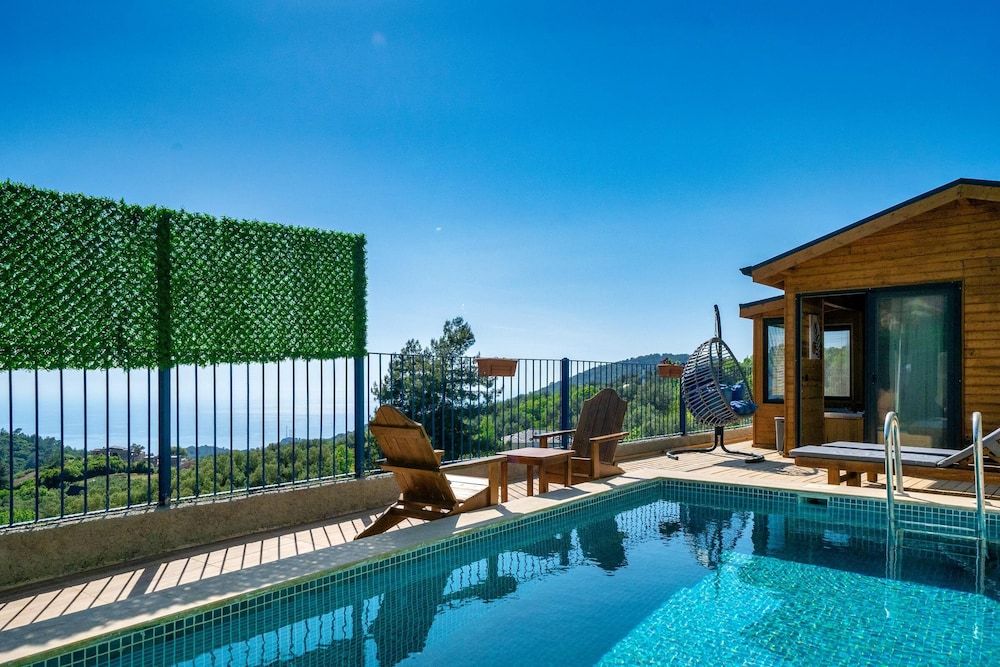 undefined Honeymoon Bungalow With Private Pool and Sea View 4