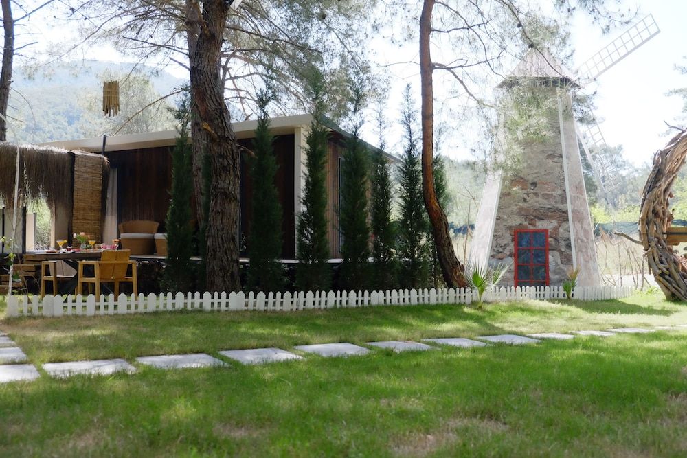 undefined Mossa Afkule 6