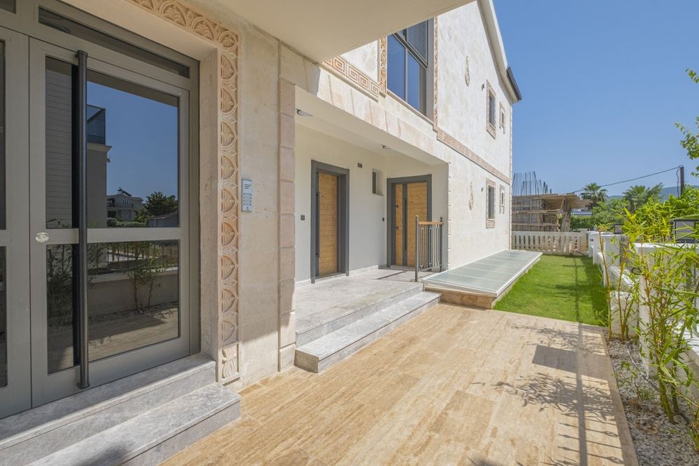 undefined Kalender Suits 4