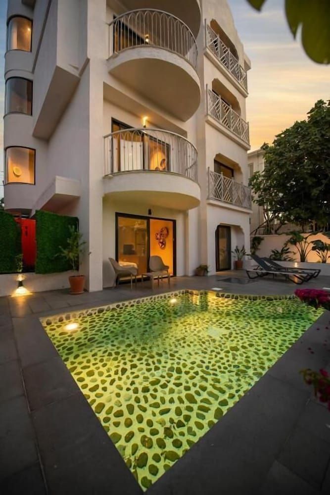 undefined Icon Beach Suites Hotel