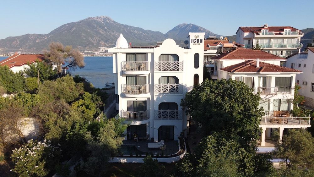 undefined Icon Beach Suites Hotel 5