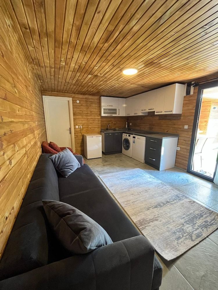 The Halcyon Apartment Bungalow 3