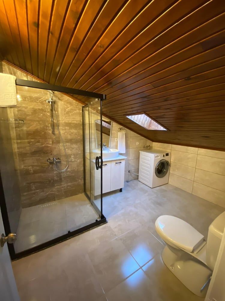 The Halcyon Apartment Apartment 6