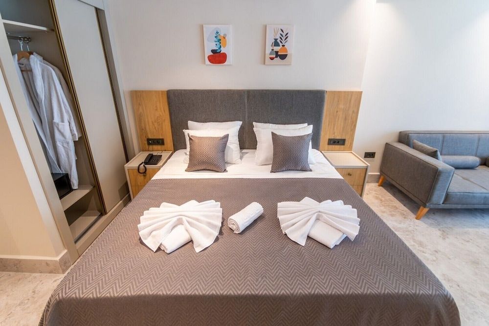 Residence 222 Hisarönü Deluxe Swimup Suite 6