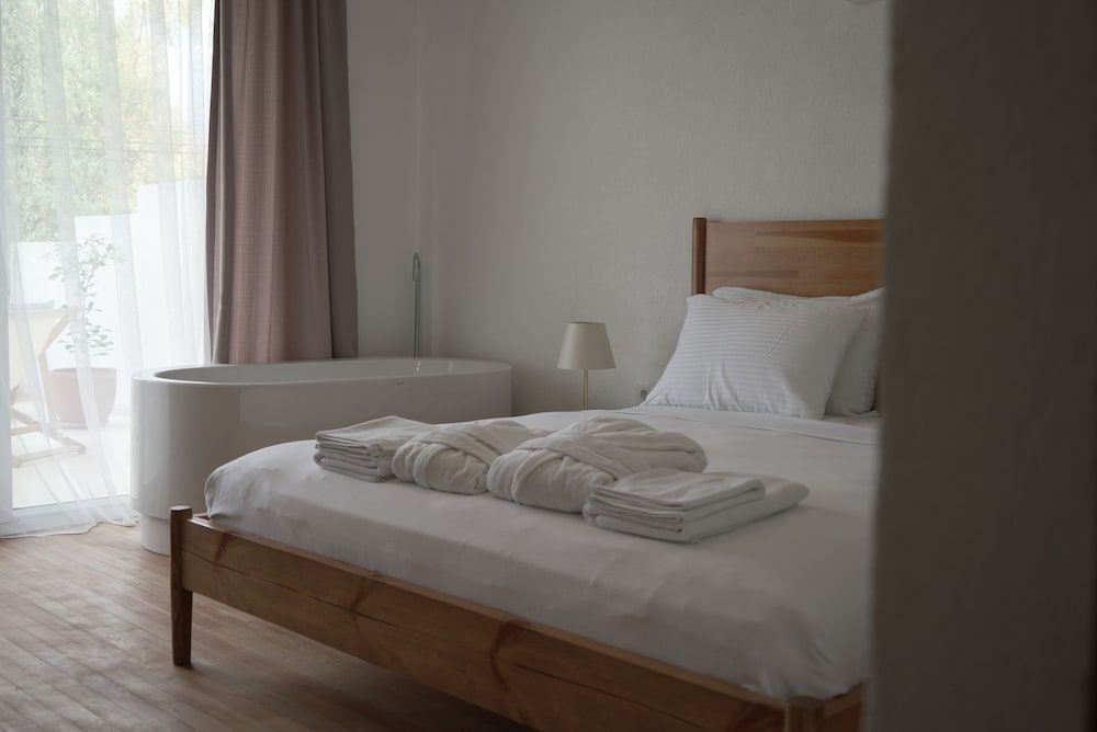 undefined Perle House 3