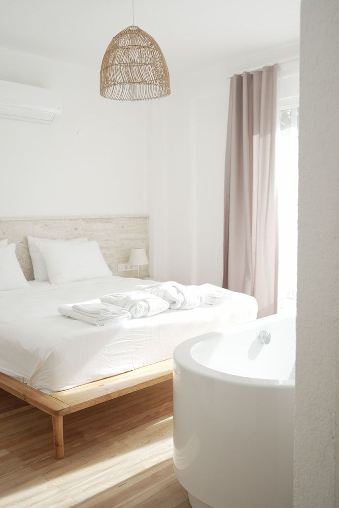 undefined Perle House 5