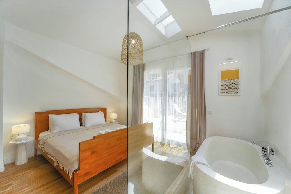 undefined Perle House 2