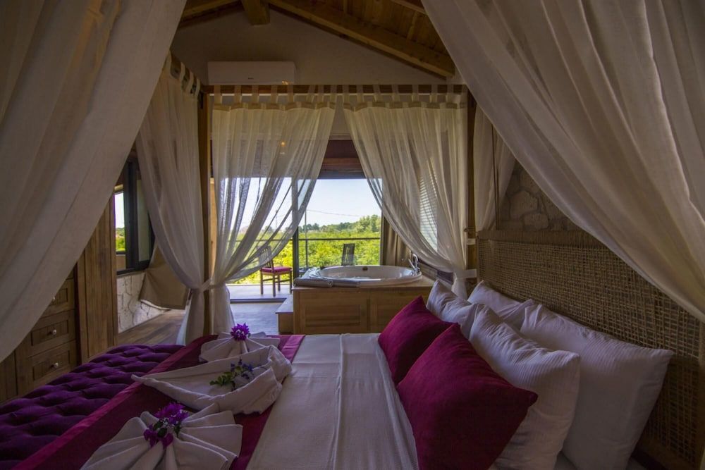undefined Outstanding Villa With Private Pool and Jacuzzi in Fethiye 6