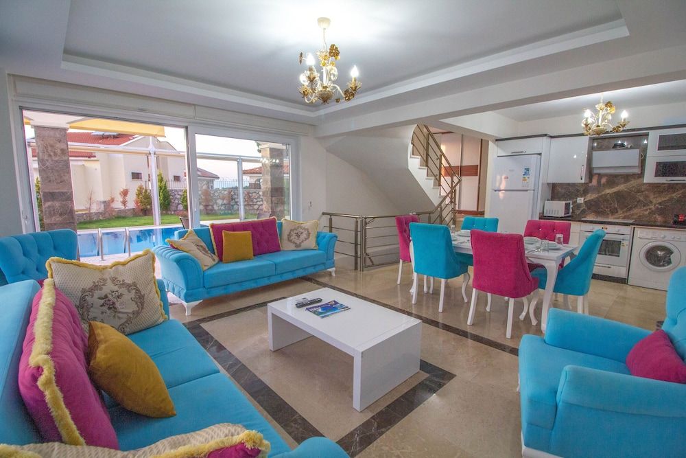 Mendos Villa Business Villa 9