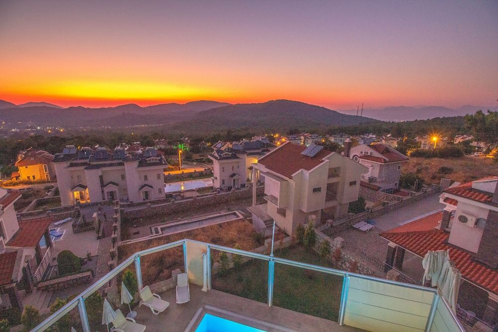 Mendos Villa Business Villa 11