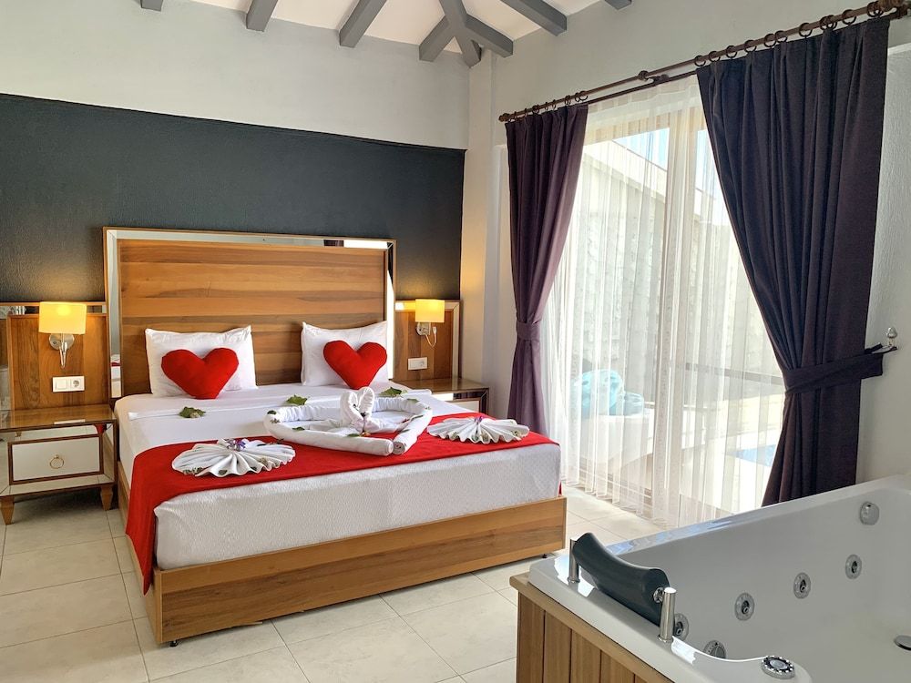 Fethiye Likya Suit A Villa Basic Villa, Jetted Tub, Pool View 2