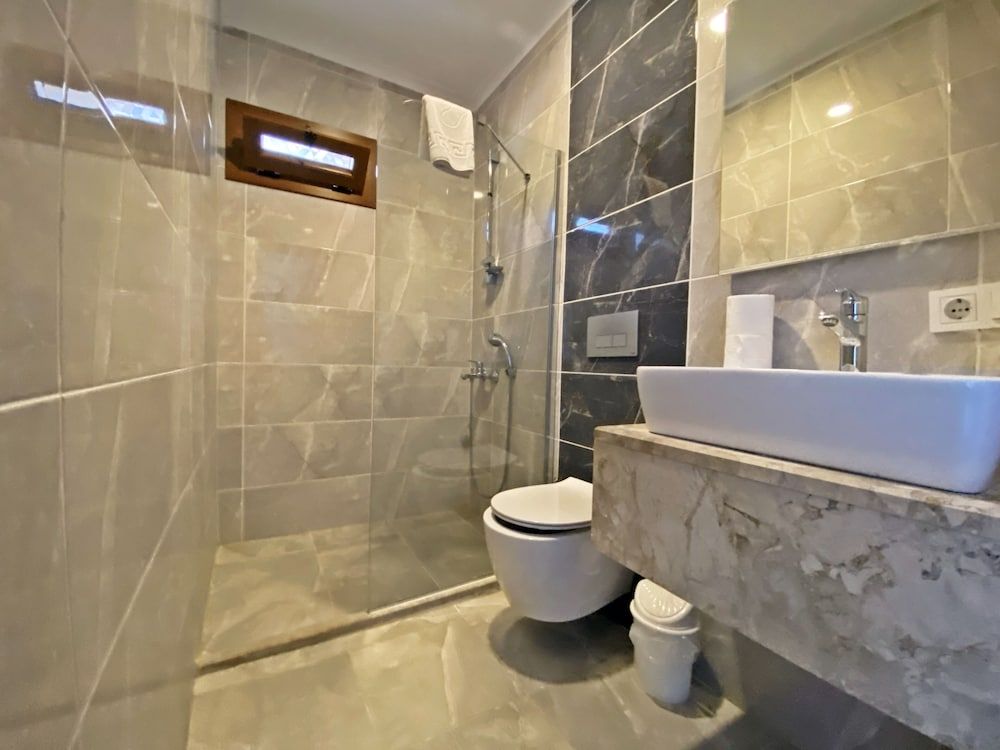 Likya 1 Lapis Basic Villa, Jetted Tub, Pool View 8