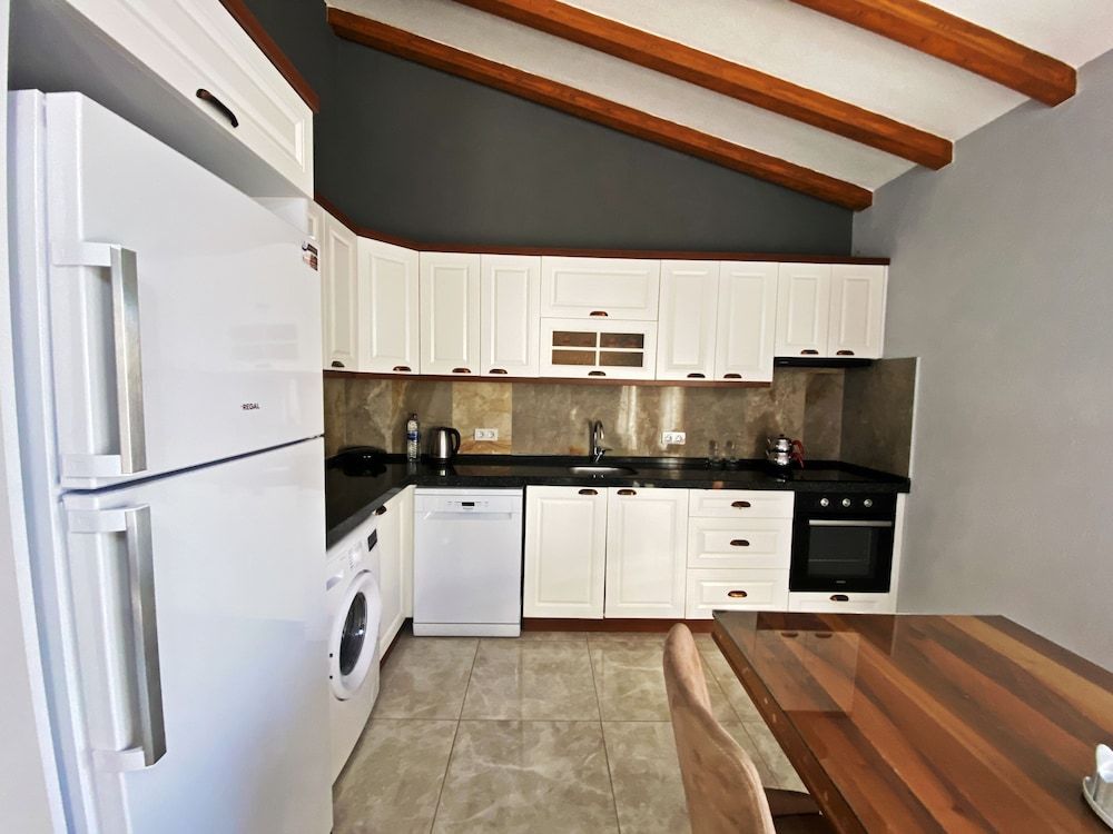 Likya 1 Lapis Basic Villa, Jetted Tub, Pool View 6