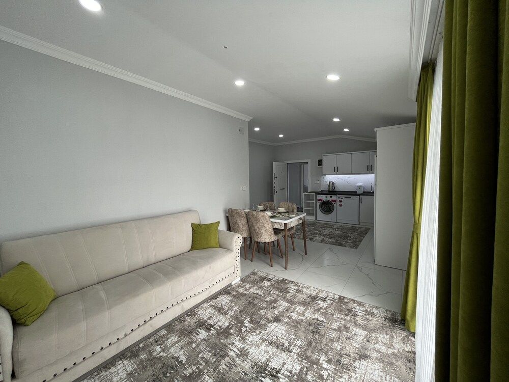 Bersu Aparts Luxury Room 13