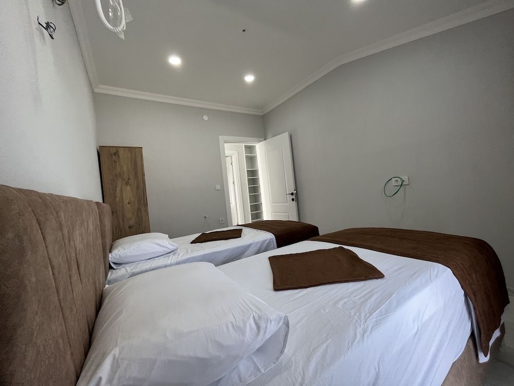 undefined Bersu Aparts 6