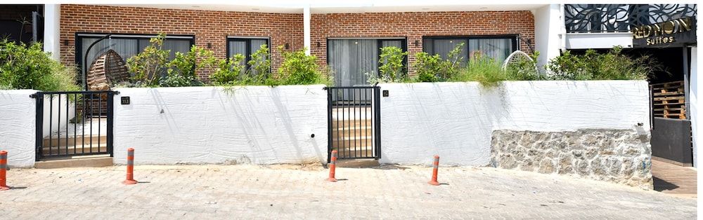 undefined Red Moon Suites 5