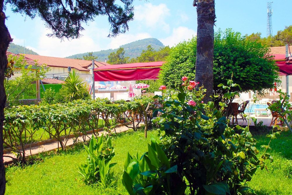 undefined Karmina Otel 3