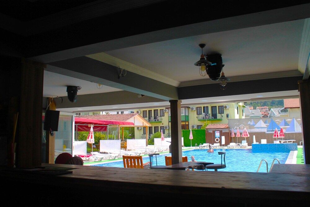 undefined Karmina Otel 9