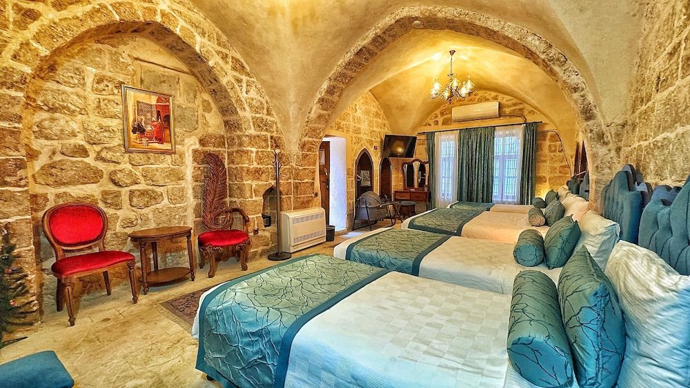 Fairouz Otel Family Room, Multiple Beds, Jetted Tub, City View 2