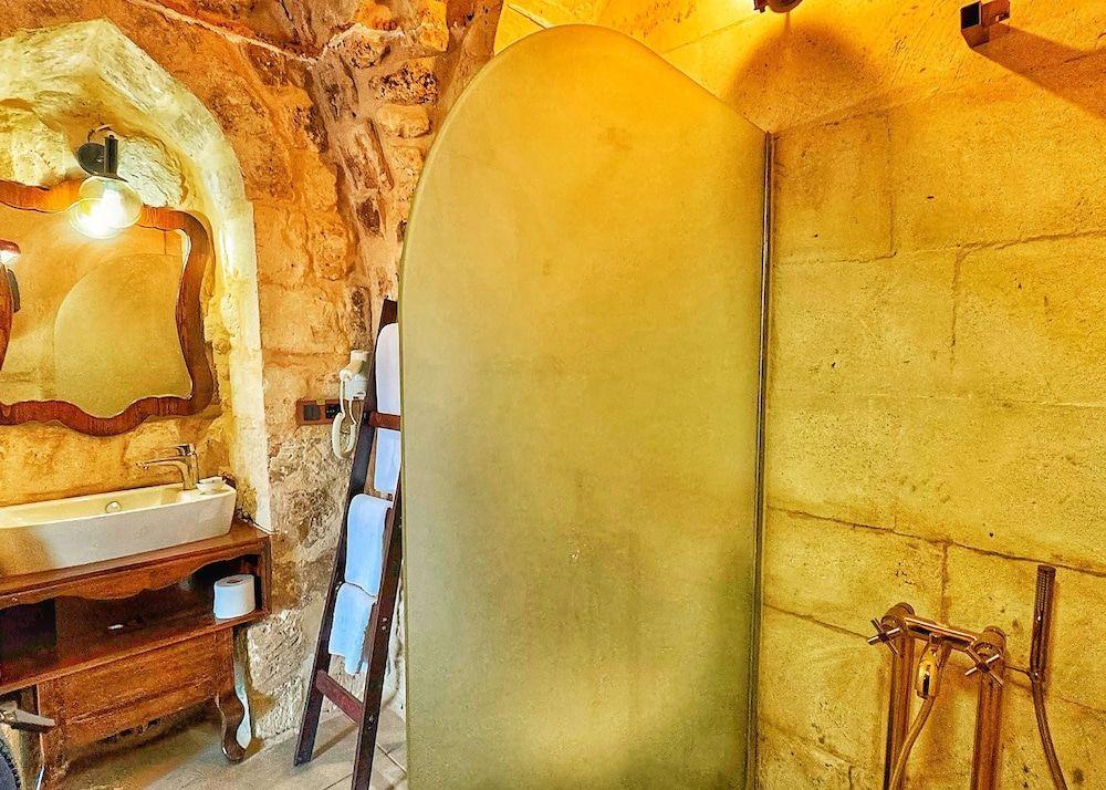 Fairouz Otel Exclusive Double or Twin Room, 1 King Bed, Balcony, City View 7