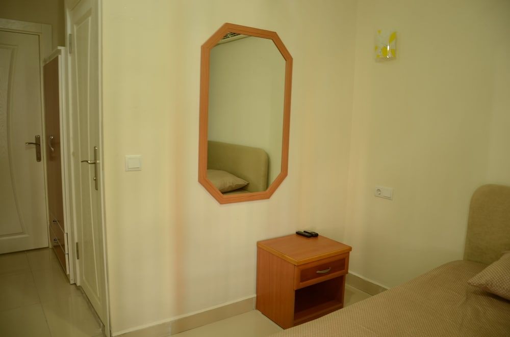 Hotel Alyans Single Room 7