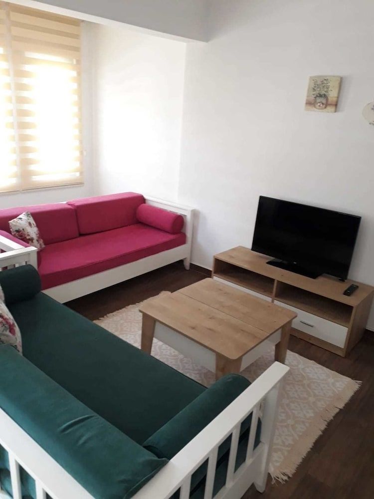 undefined Terrasuit 8