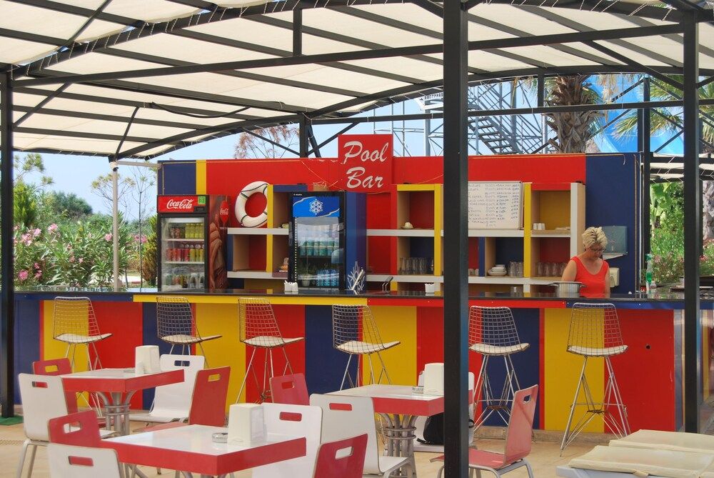 undefined Park Aqua 10