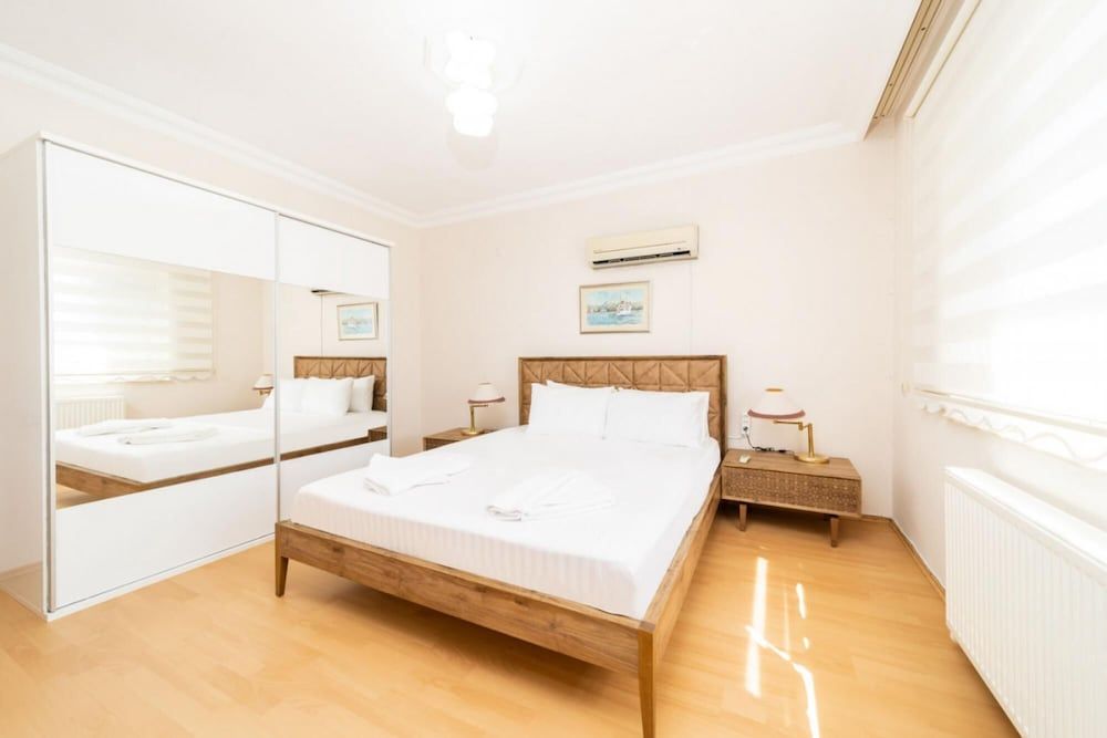 undefined Central Flat Near Shore in Muratpasa With Terrace 5