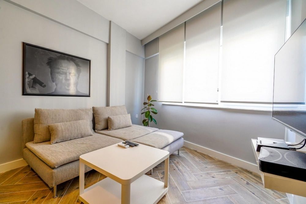 undefined Central Flat Near Beach in Muratpasa Antalya 3