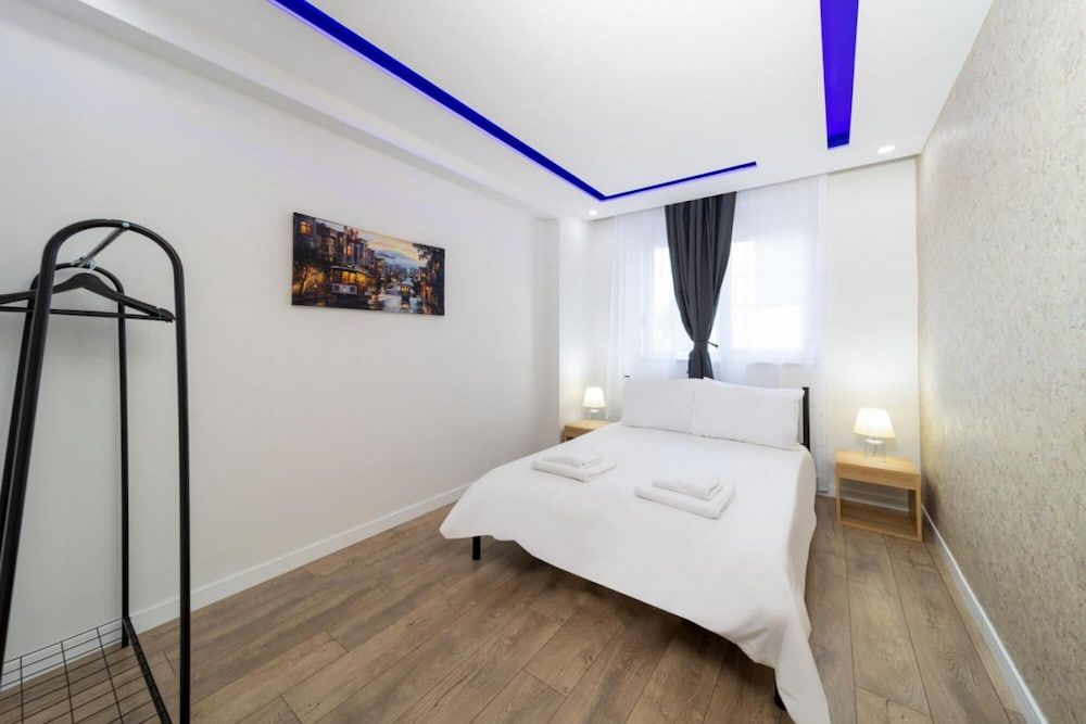 undefined Cozy Apartment With Central Location in Antalya 4