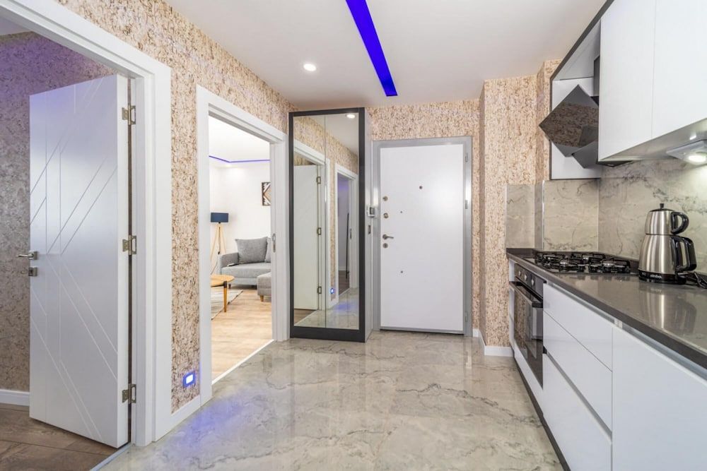 undefined Cozy Apartment With Central Location in Antalya 2