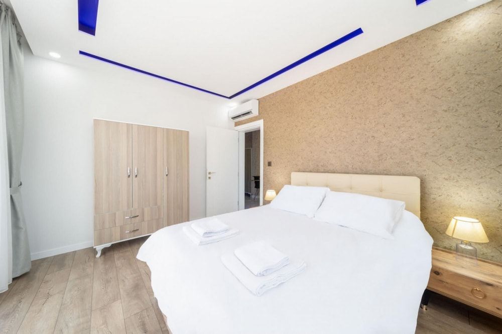 undefined Modern and Central Flat Near Beach in Antalya 7