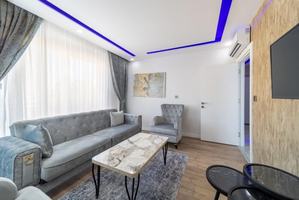 undefined Modern and Central Flat Near Beach in Antalya 3