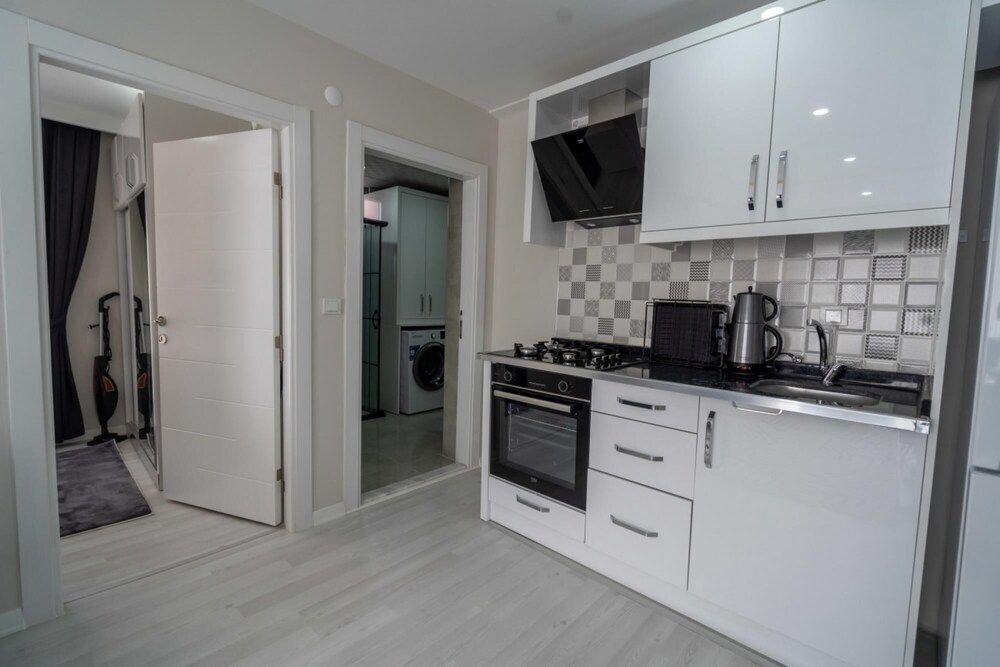 undefined Apartment With Balcony Close to Beach in Muratpasa 9