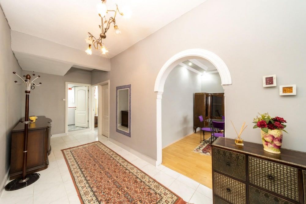 undefined Colorful Flat Close to the Coast in Muratpasa 3