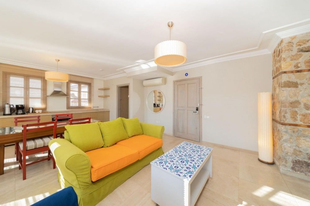 undefined Glamorous Hotel Room Near Hadrian s Gate 7