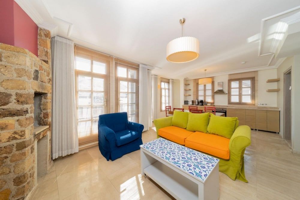 undefined Glamorous Hotel Room Near Hadrian s Gate 6