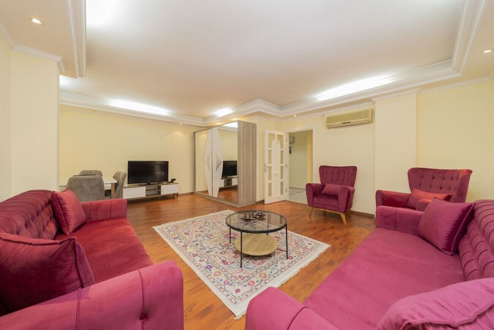 undefined Lovely Flat Next to Markantalya Mall 2