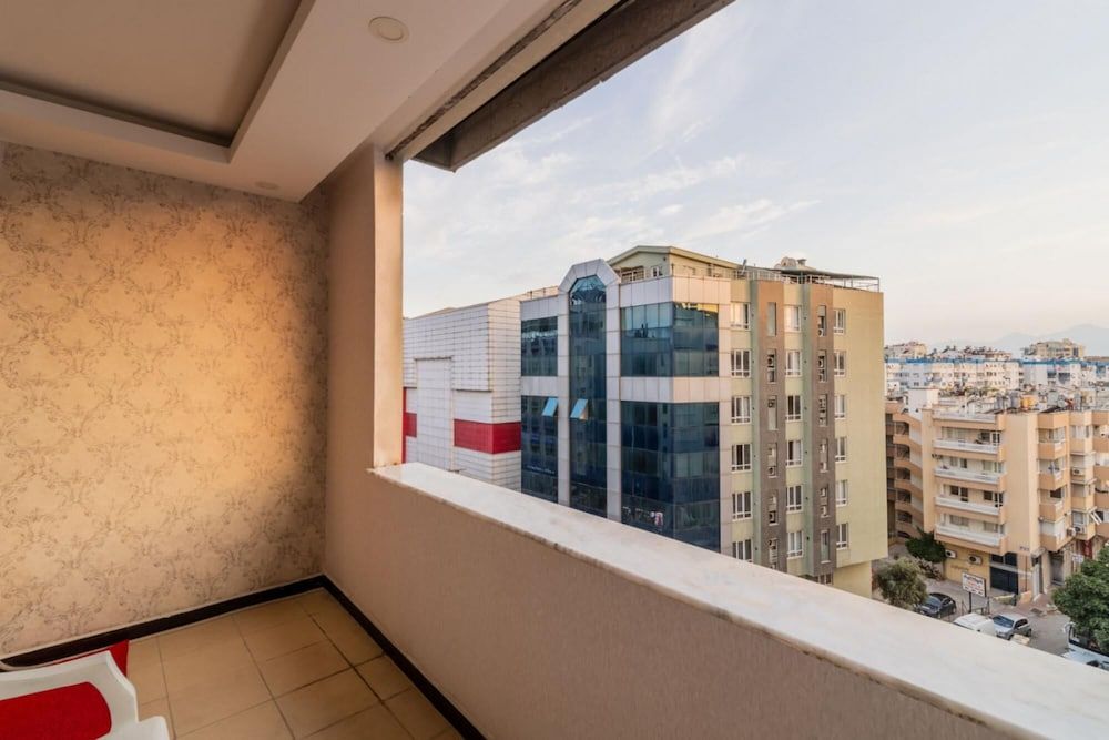 undefined Central Flat Near Markantalya Mall in Muratpasa 4