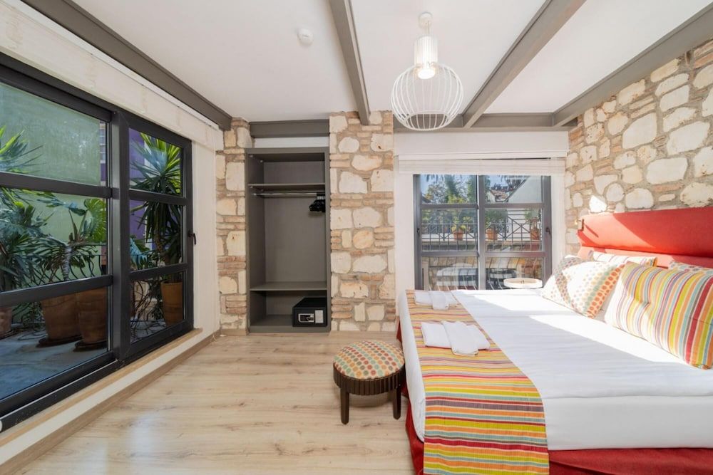 undefined Pleasant Hotel Room Near Hadrian s Gate 10