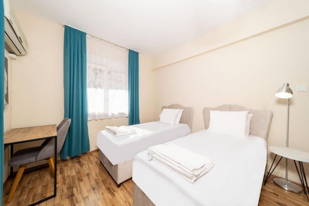 undefined Cozy Flat With Central Location in Muratpasa 6