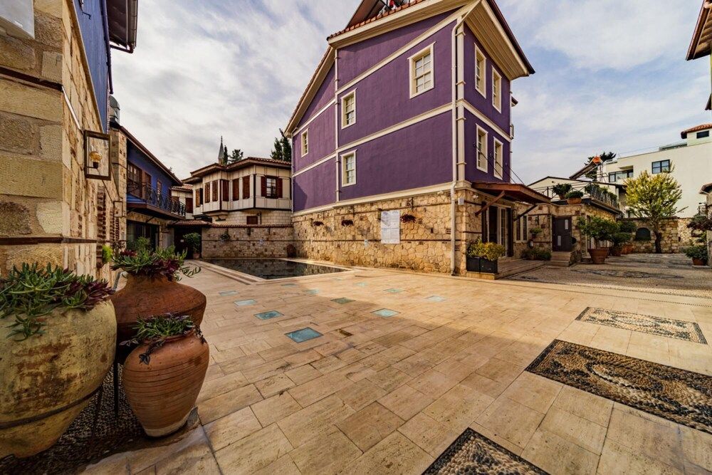 Mesmerizing Hotel Room Near Hadrian s Gate House 25