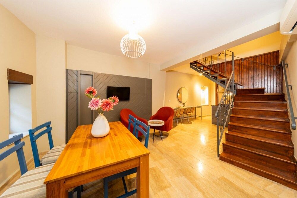 undefined Mesmerizing Hotel Room Near Hadrian s Gate 7