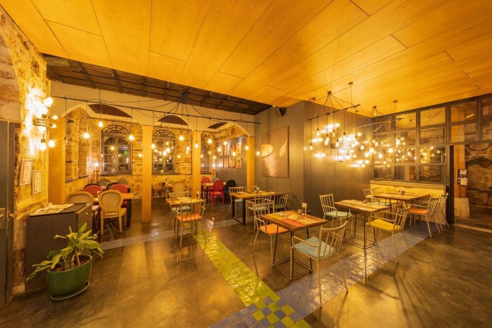 Mesmerizing Hotel Room Near Hadrian s Gate House 24