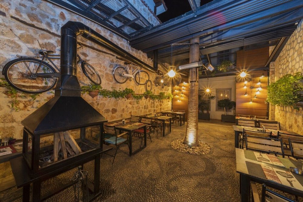 Mesmerizing Hotel Room Near Hadrian s Gate House 23