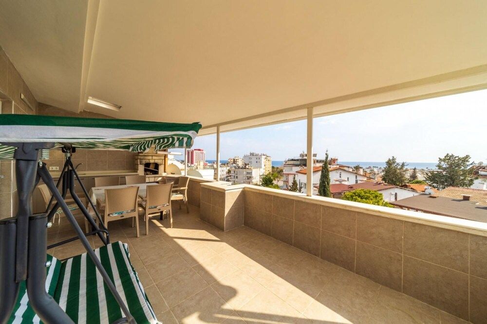 undefined Spacious Apartment Near Lara Beach in Muratpasa 3
