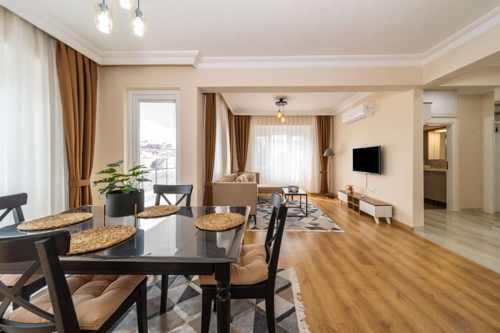undefined Spacious Apartment Near Lara Beach in Muratpasa 7